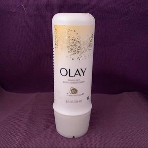 Oil of Olay Body Conditioner  with Shae Butter NWT